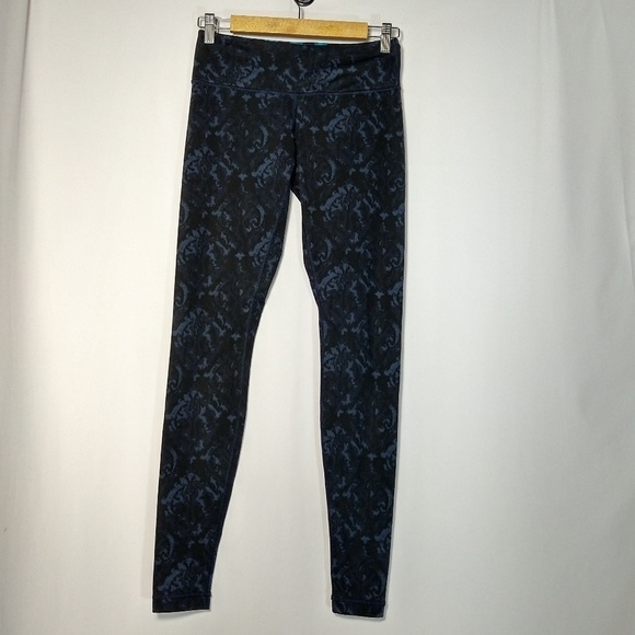 Lululemon Leggings Sz 6 Black Blue Abstract Print - Picture 1 of 4